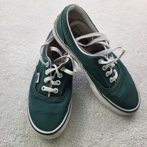 Vans Off the Wall Green Skater Athletic Shoes Women's Size 6 Previously Owned